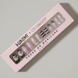 My Melody & Kuromi Faux Press On Nail Set